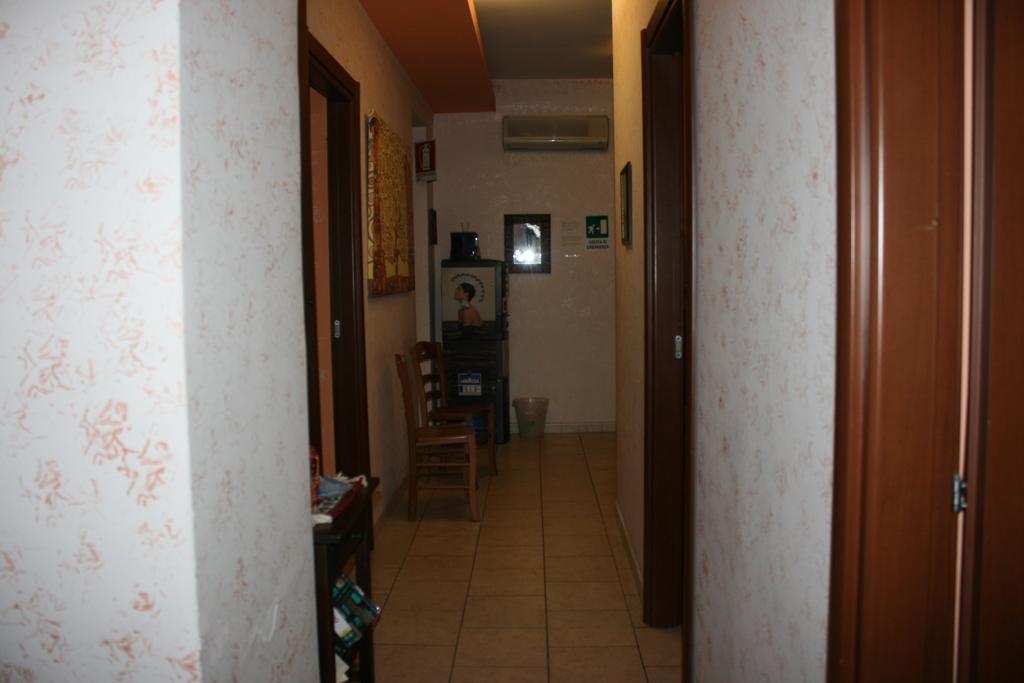 Folia B&B Rom Exterior foto